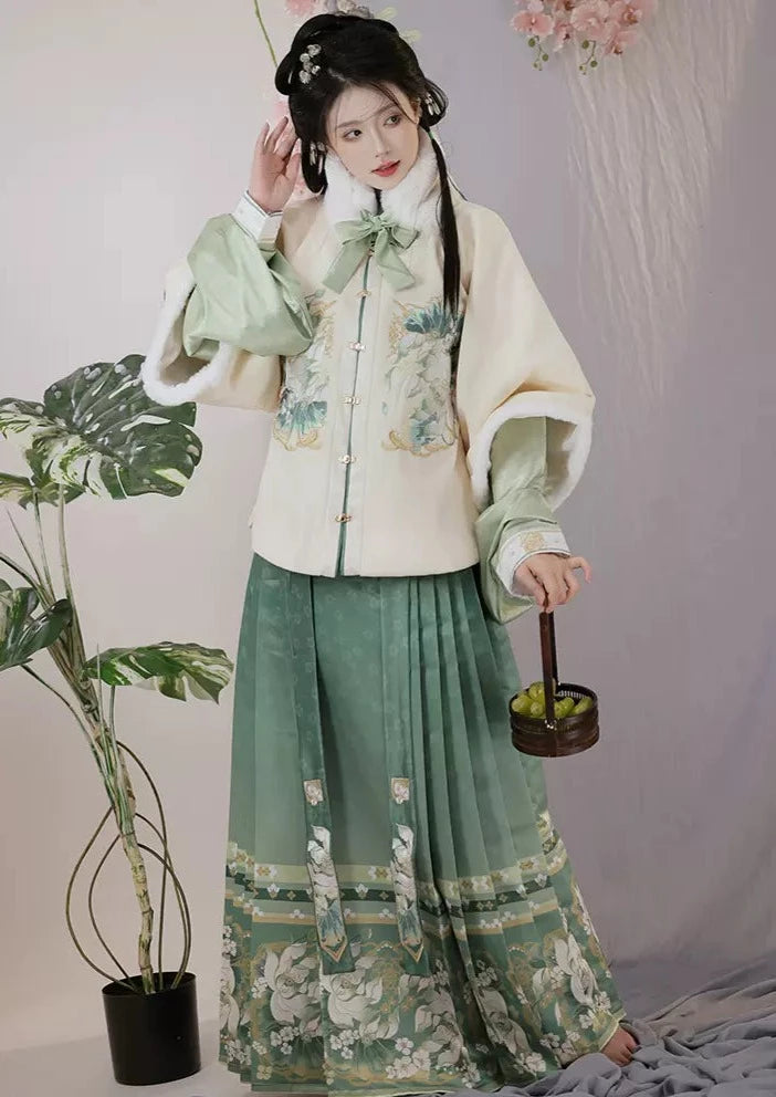 Original Hanfu: Ming Dynasty Inspired Winter Ensemble for Women