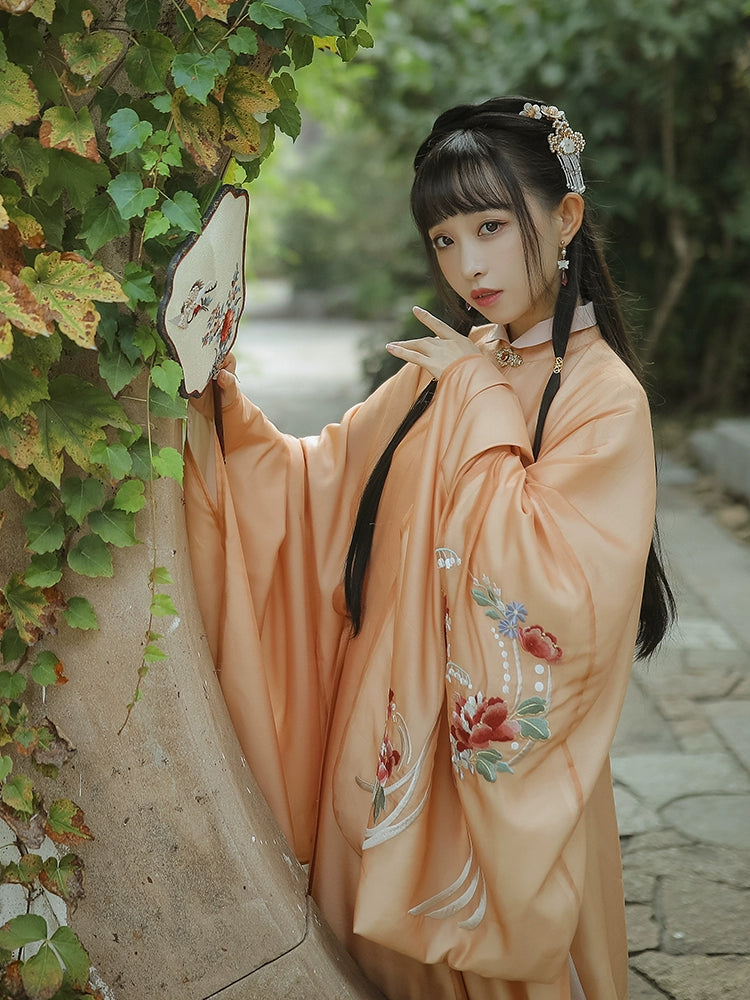 Fu Rong Zhao Xia : Anthocyanin-Shift Robe