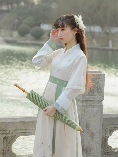 Song Yin : Pine Whisper