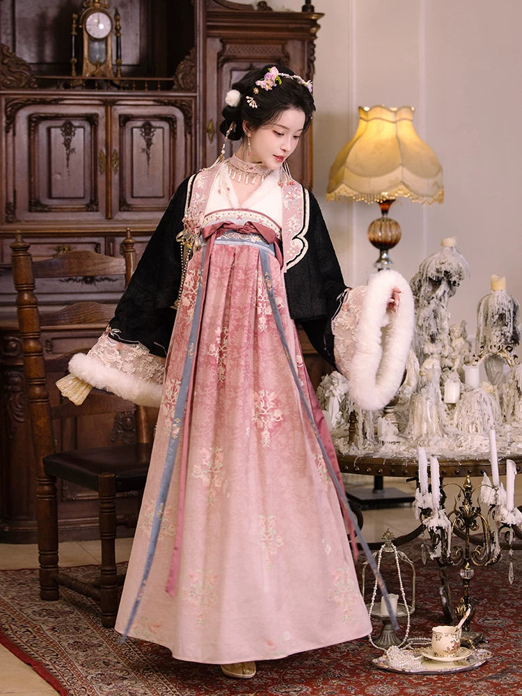 Lookbook Series Painted Lady of Worth