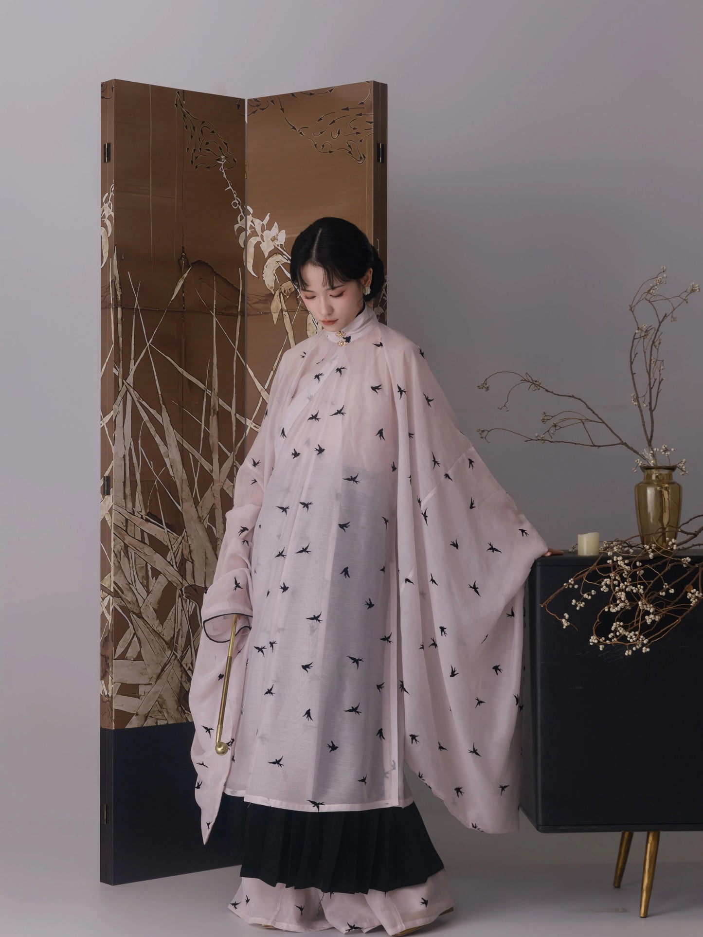 Shangyao Retreat Series Pink Flocking Ming Hanfu