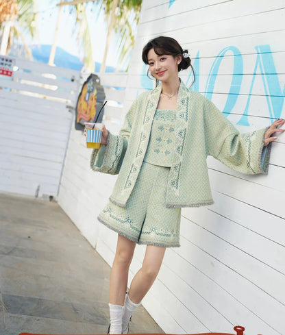 Chun Rong : Spring Plush