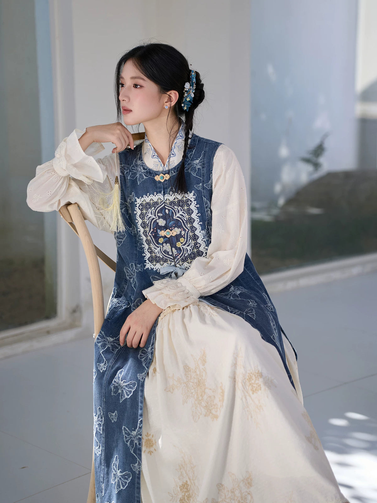Lan Qiao Meng ：Blue Bridge Dream