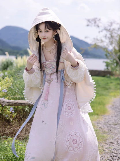 Lookbook Series Fluffy Tang Treasure