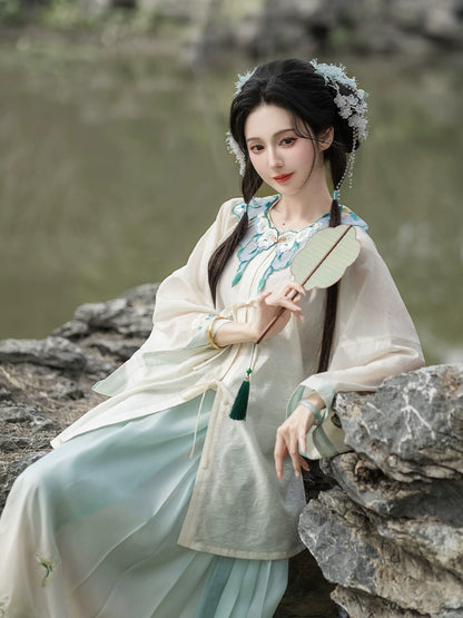 Lookbook Series Ming Dynasty Hanfu Chung Ling Kee Blue Glass