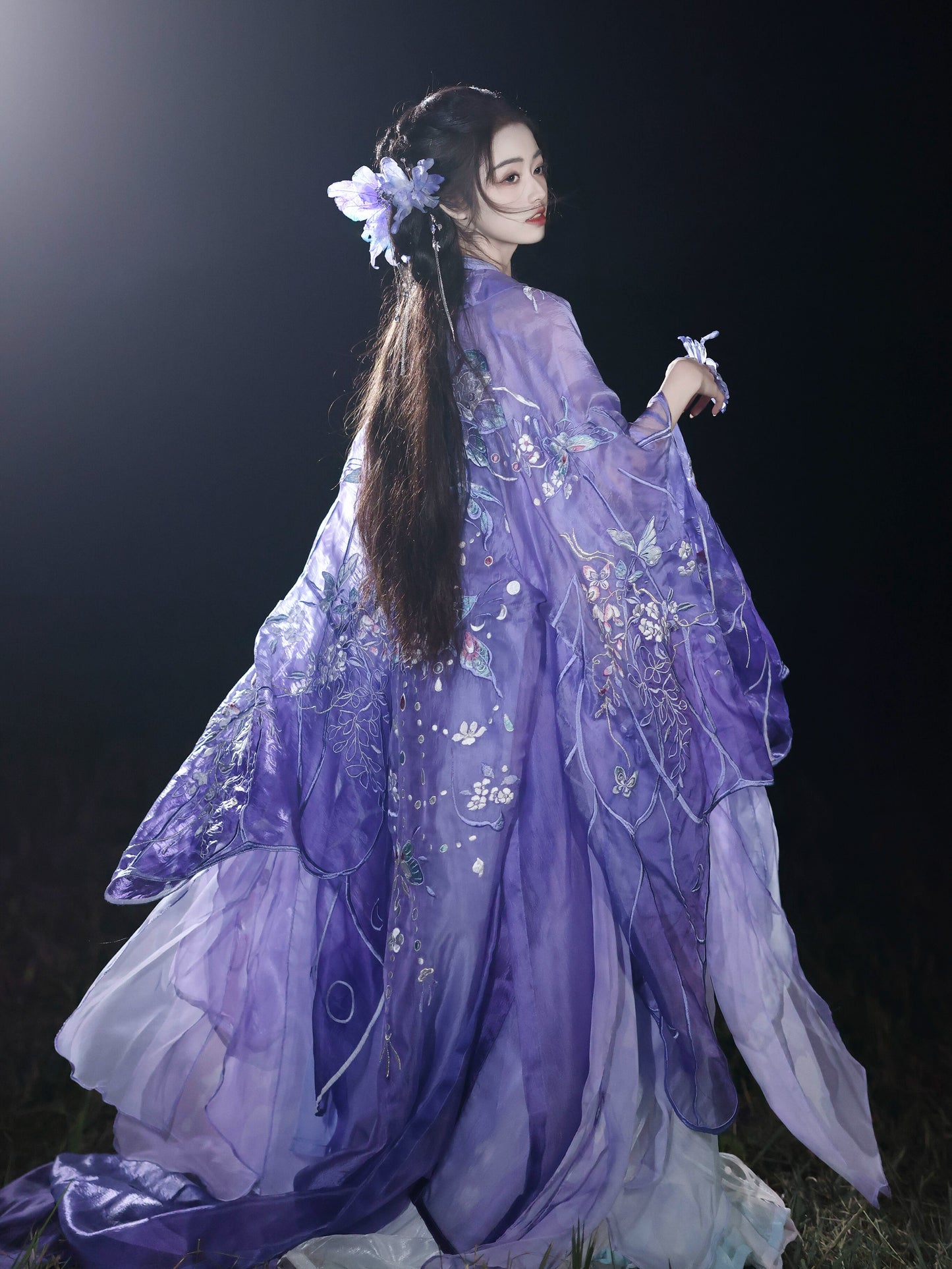 Vermilion Heritage Atelier Series Wisterfly
