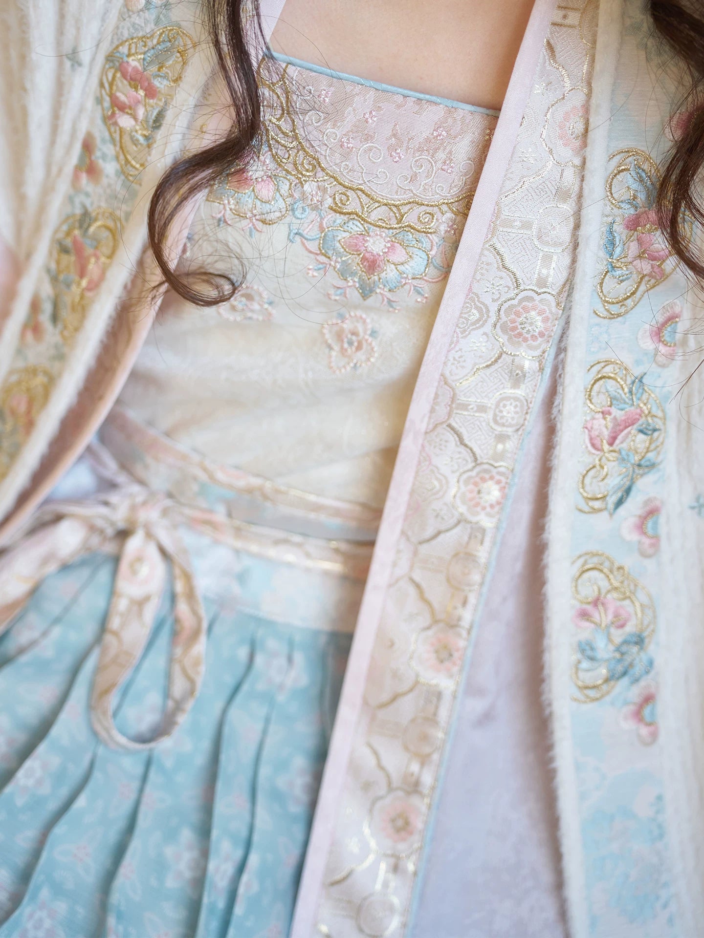 Lan Zhi : Misty Branch