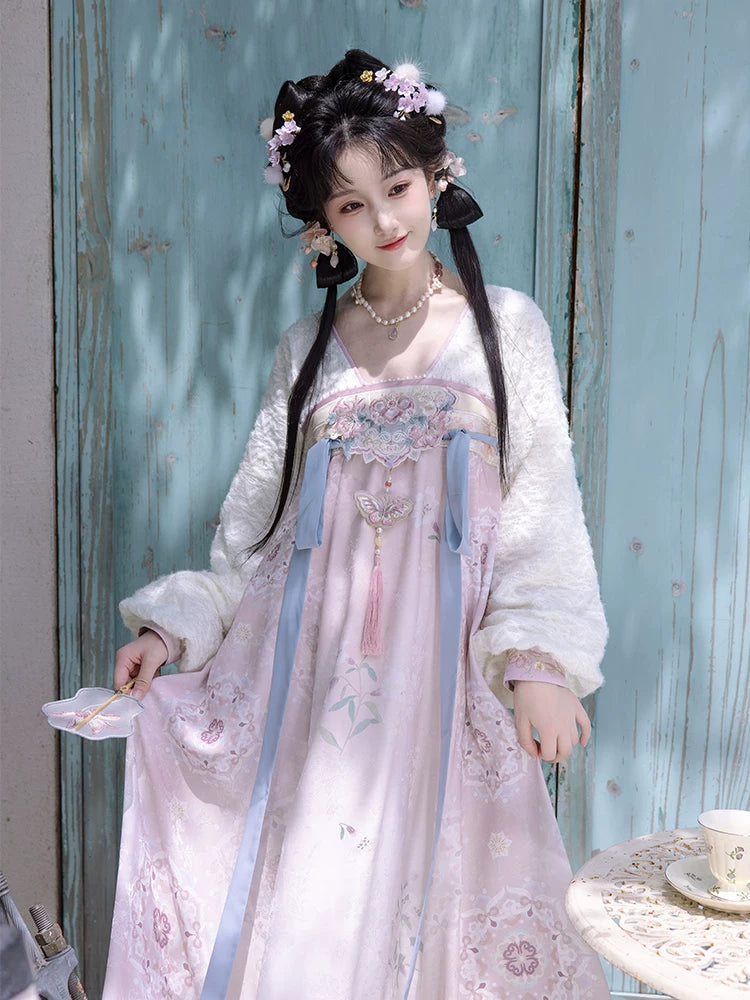 Lookbook Series Fluffy Tang Treasure