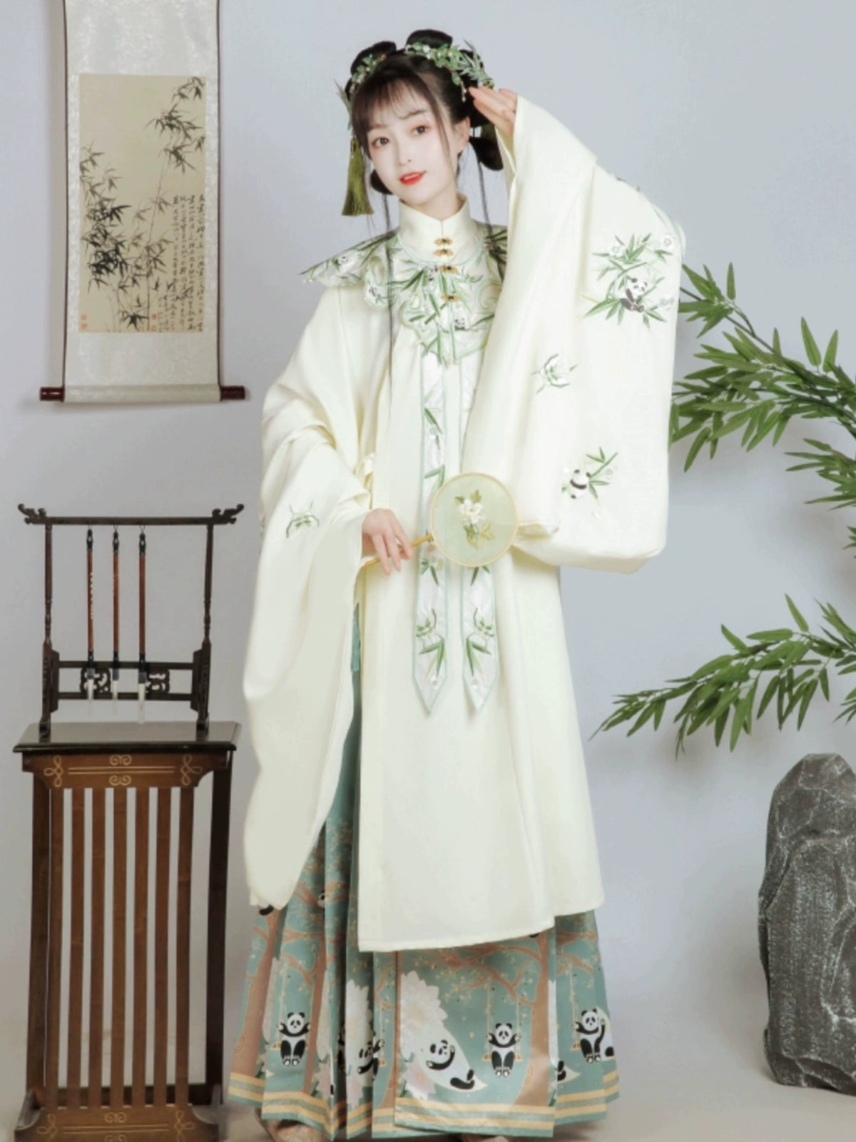 LOOKBOOK SERIES Ming Dynasty Horse Face Skirt Green Beige Set