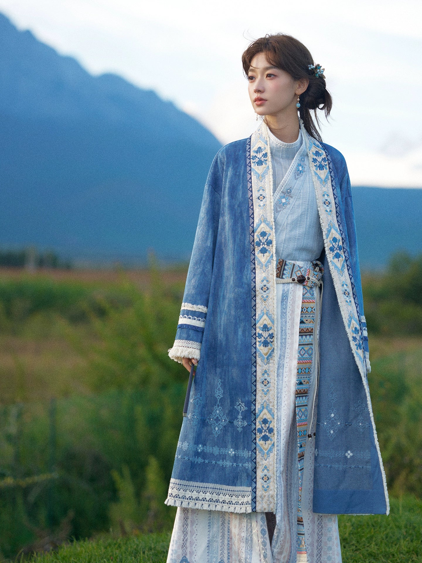 Cang Ming Ye : Abyssal Night