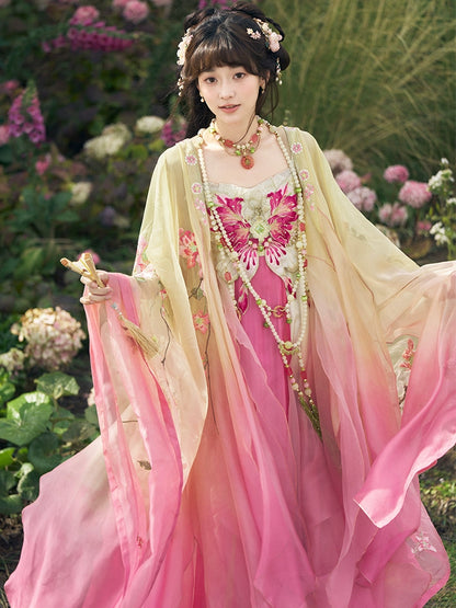 Tao Hua Chang Ying : Nuptial Saber Dance