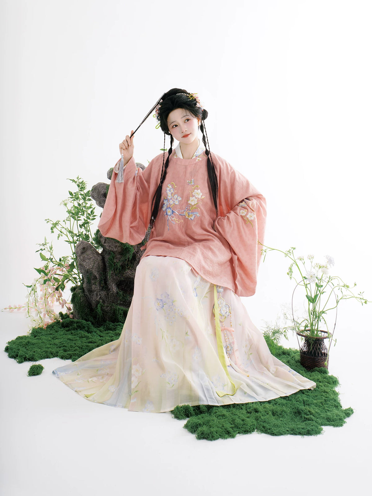 Serene Return Series Moon Message, Lute Poetry