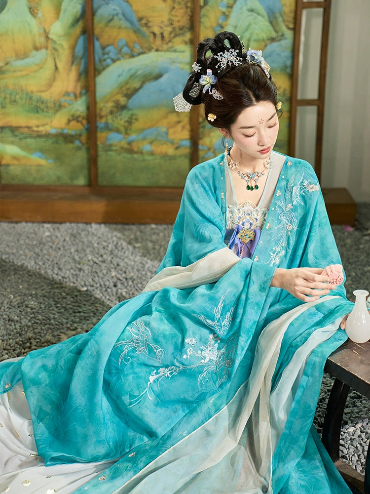 Chun Feng Lu Hua : Spring Dew