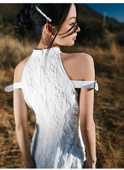 Modernized Qipao Dress: New Summer Edition in White, Slim-Fit and Neck-Hanging Design