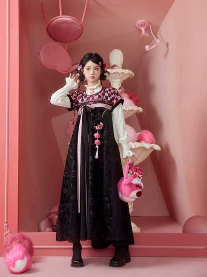 Cao Mei Bao Bao Xiong : Strawberry Hug Bear