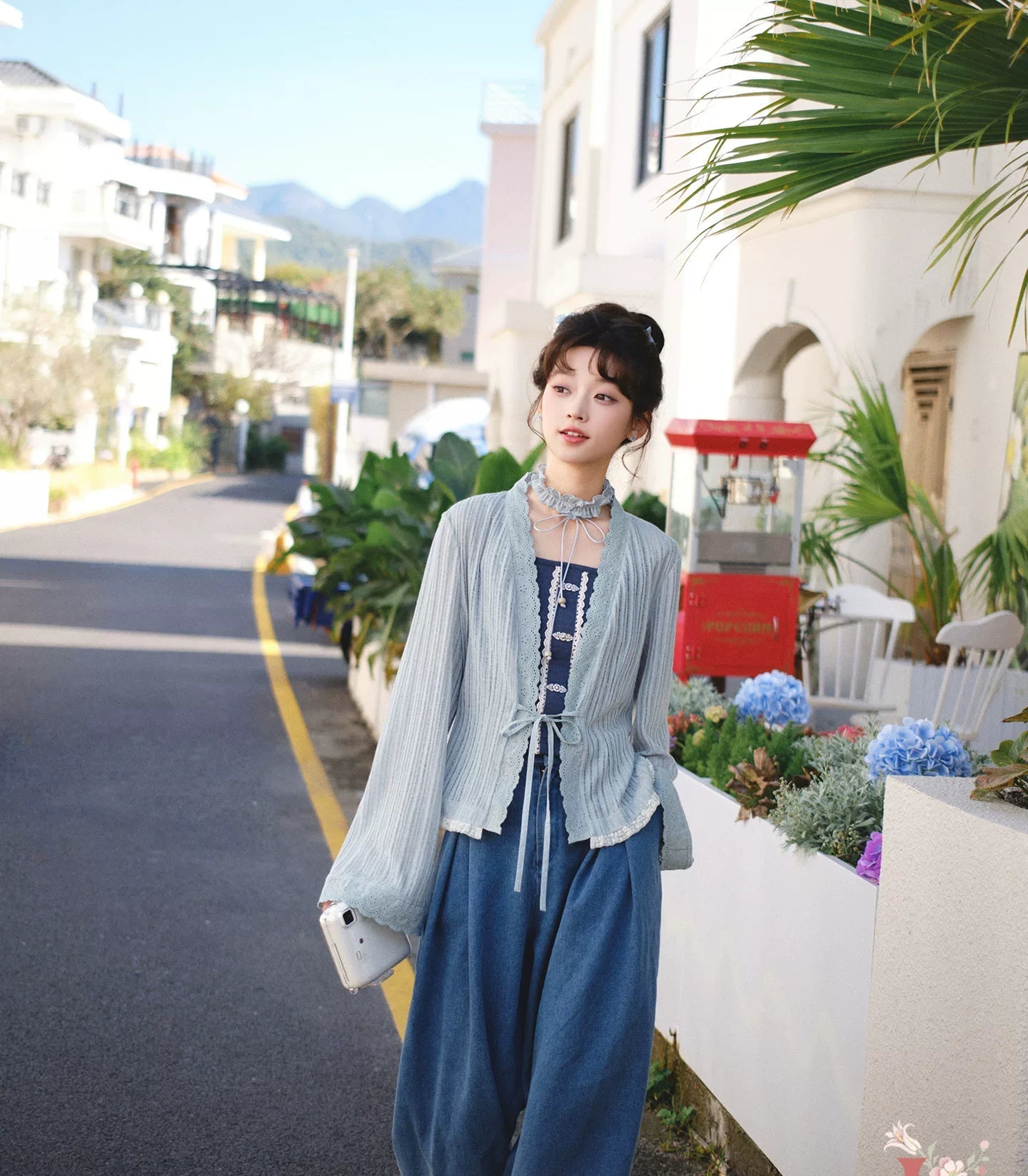 Mu Lan Deng : Orchid Lamp