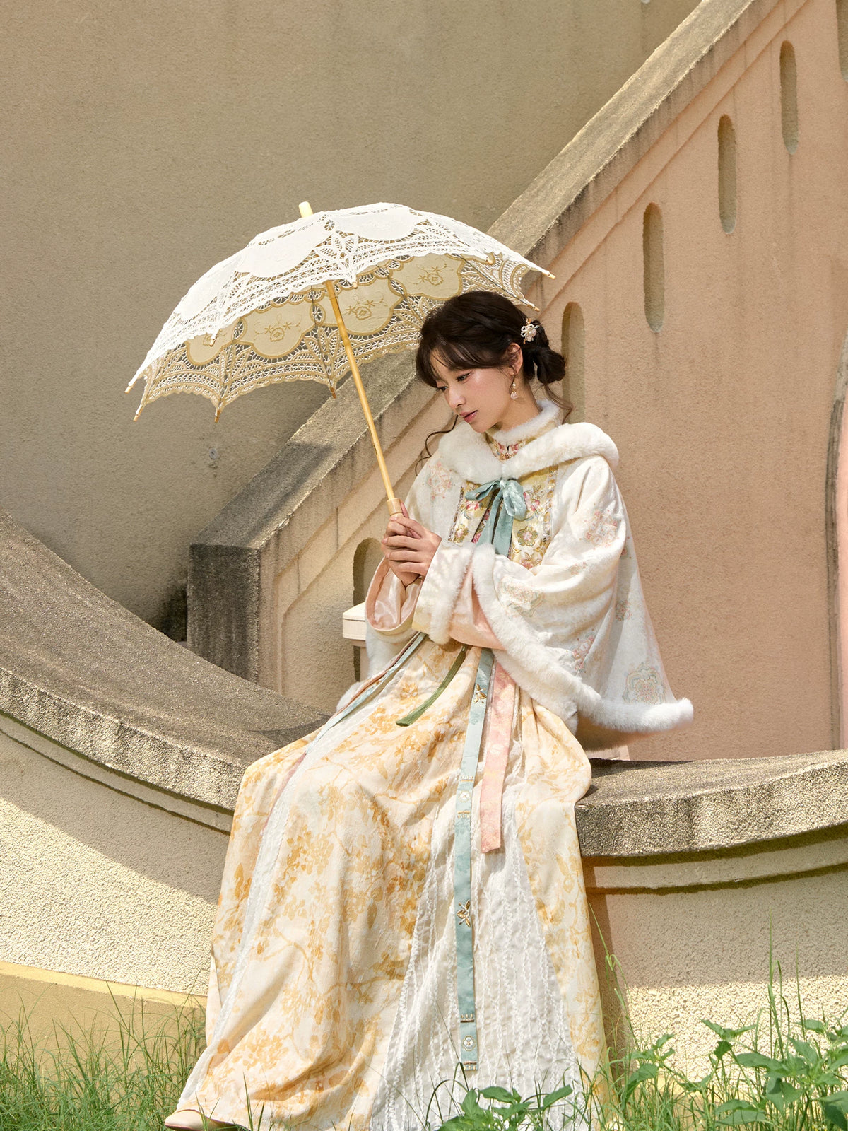 Hua Yue Ting ：Flower Moon Courtyard