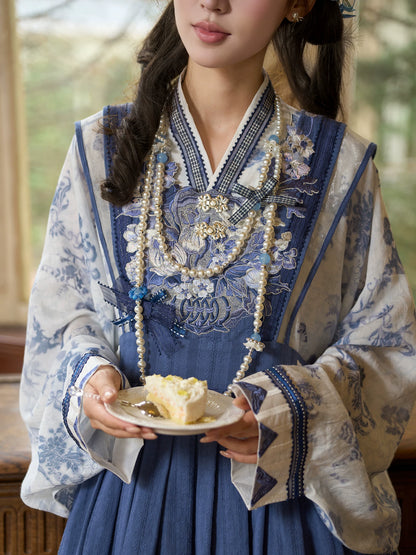 Qing Hua Jing ：Blue Porcelain Mirror