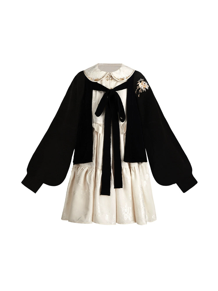 Xiao Shi Liu : Aril-Pod Skirt