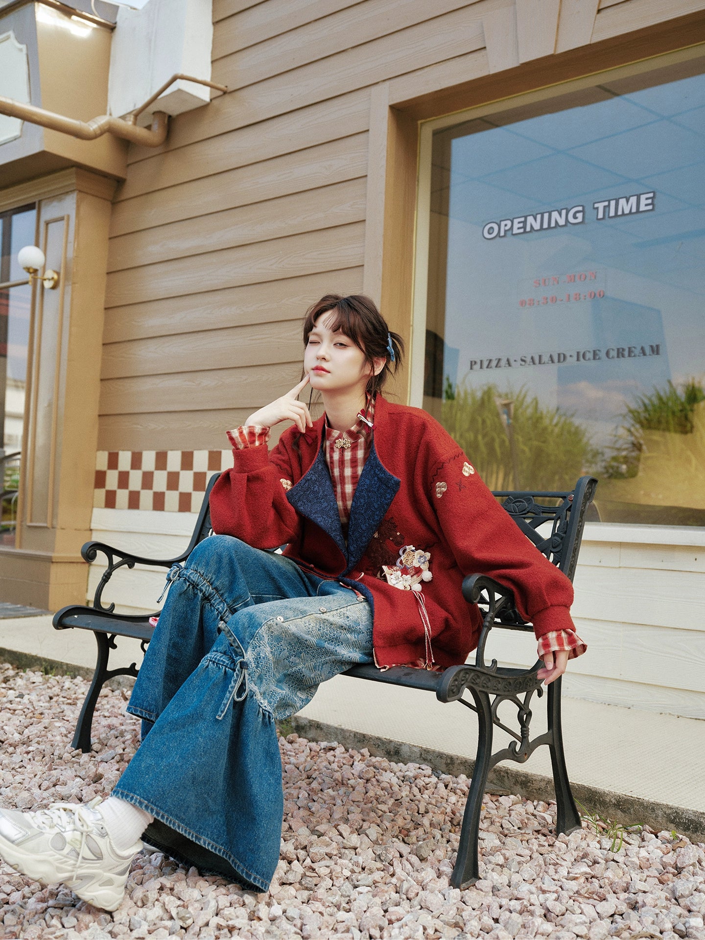 Hua Rui : Painted Stamen