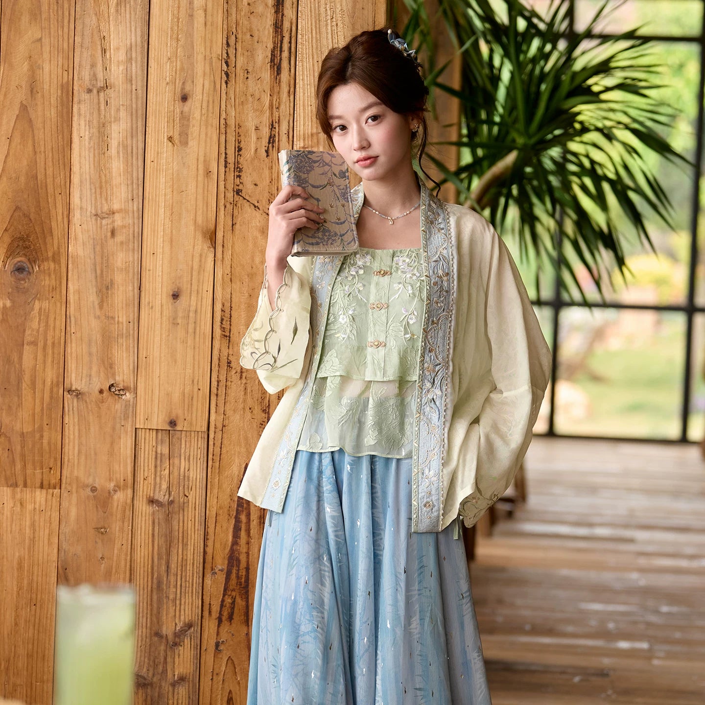Ying Qing Guang : Clear Reflection