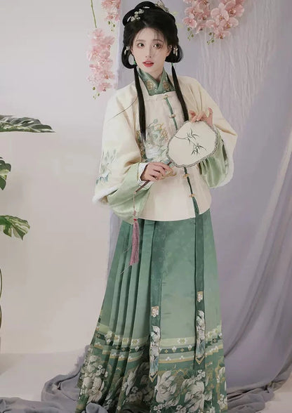 Original Hanfu: Ming Dynasty Inspired Winter Ensemble for Women