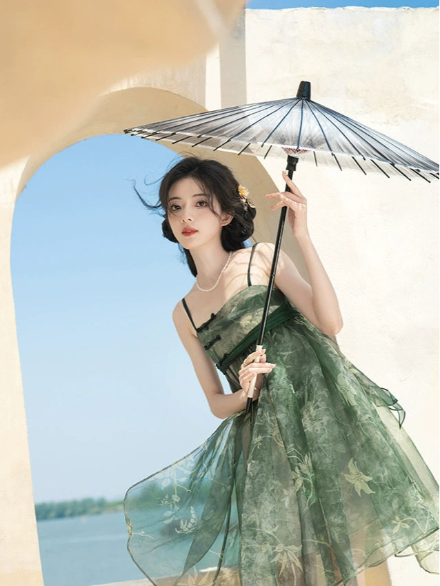 Cuiwei : Verdant Whisper