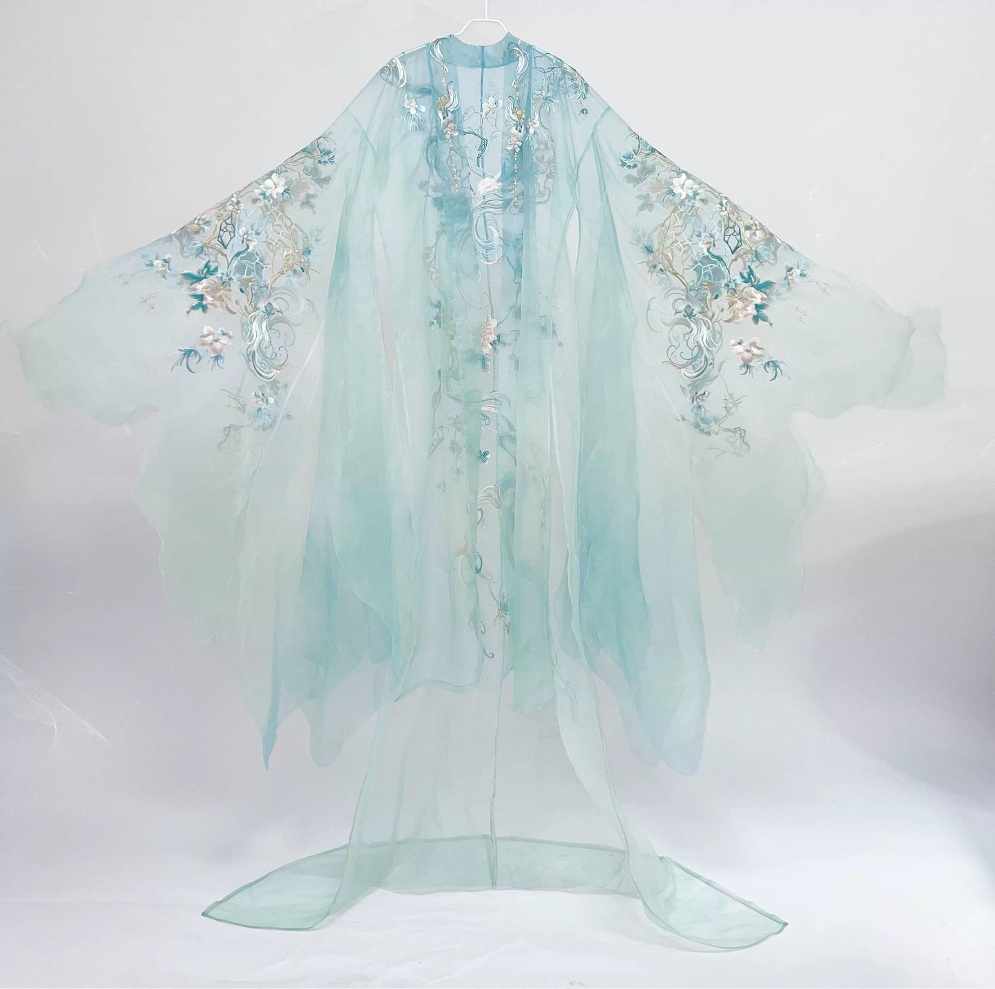 Haute Couture Series Woven Fabric Embroidered Hanfu Qing Huan Verdantfox Tang