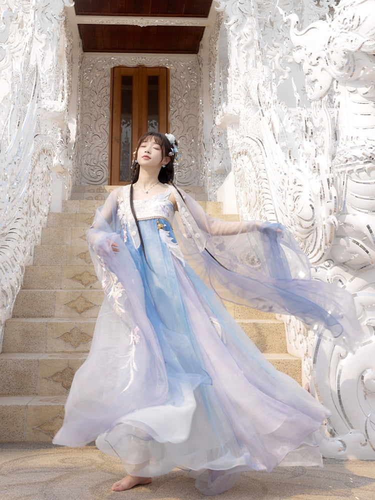 Qian Shan Dai Yu : Celadon Plumage