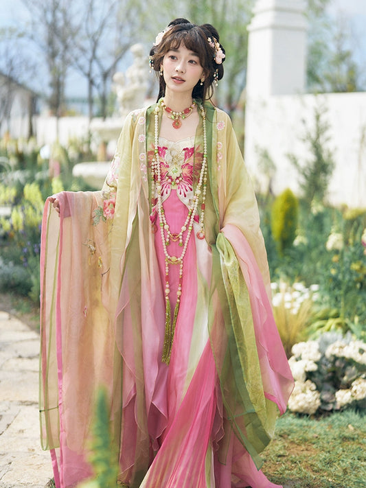 Tao Hua Chang Ying : Nuptial Saber Dance