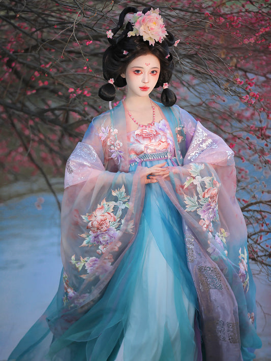 Cloud-Kissing Nature Series Sky-Water Tang Hanfu