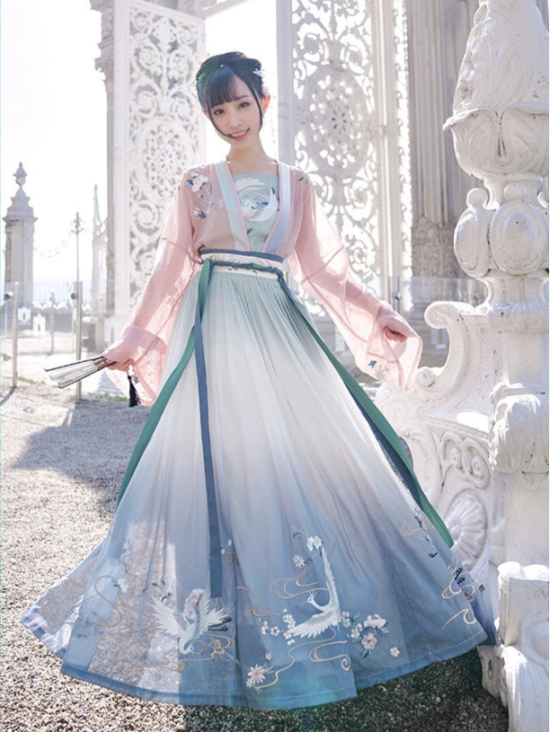 Qian Shan Lu Si : Gneiss-Texture Skirt