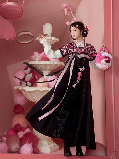 Cao Mei Bao Bao Xiong : Strawberry Hug Bear