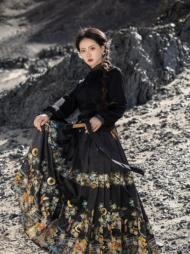 Tingyuan Shen : Courtyard Profundity