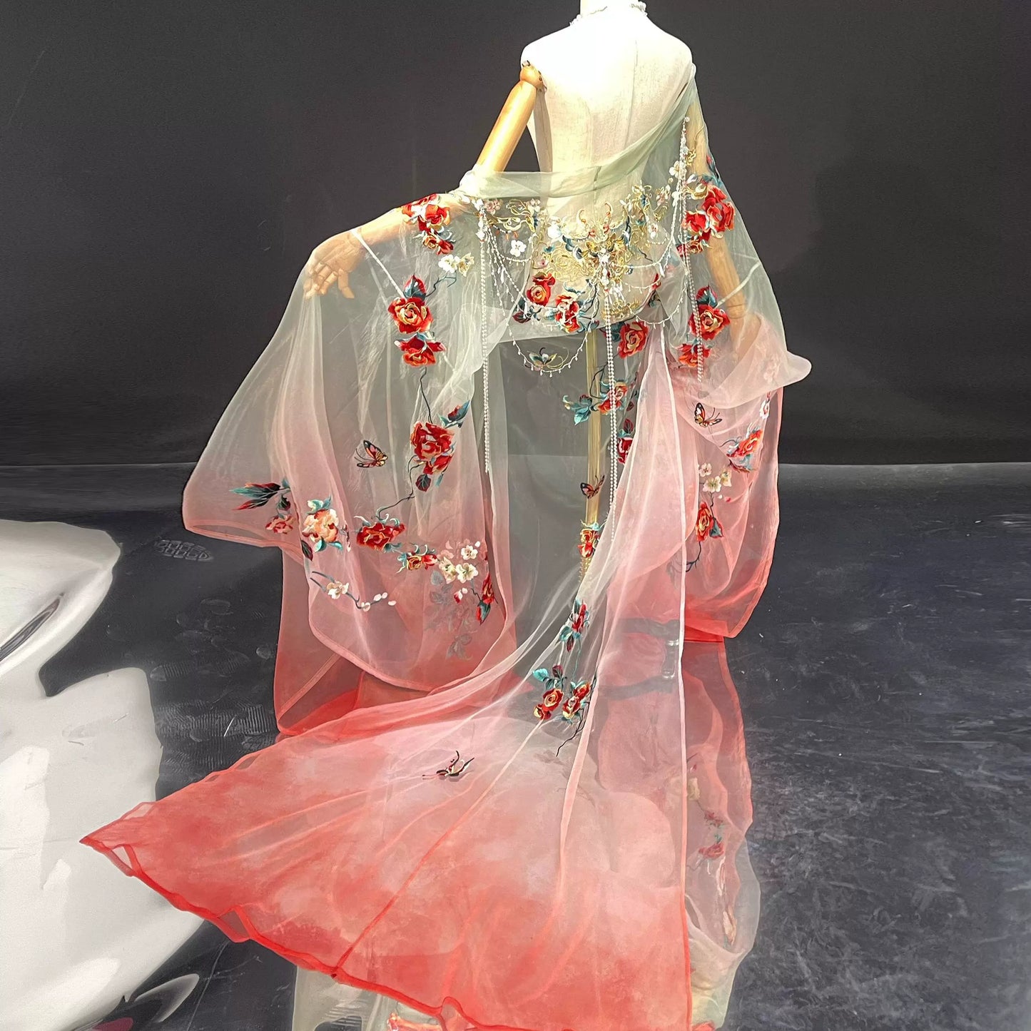 Haute Couture Series Woven Fabric Embroidered Hanfu Qing Huan Rosemanor