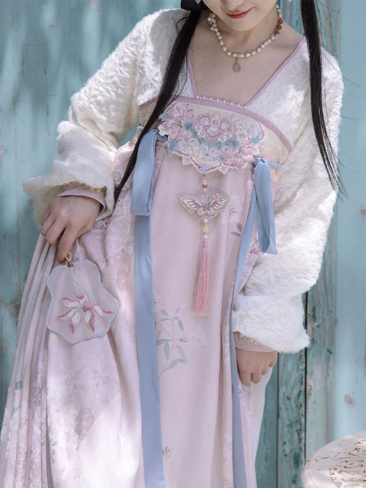 Lookbook Series Fluffy Tang Treasure