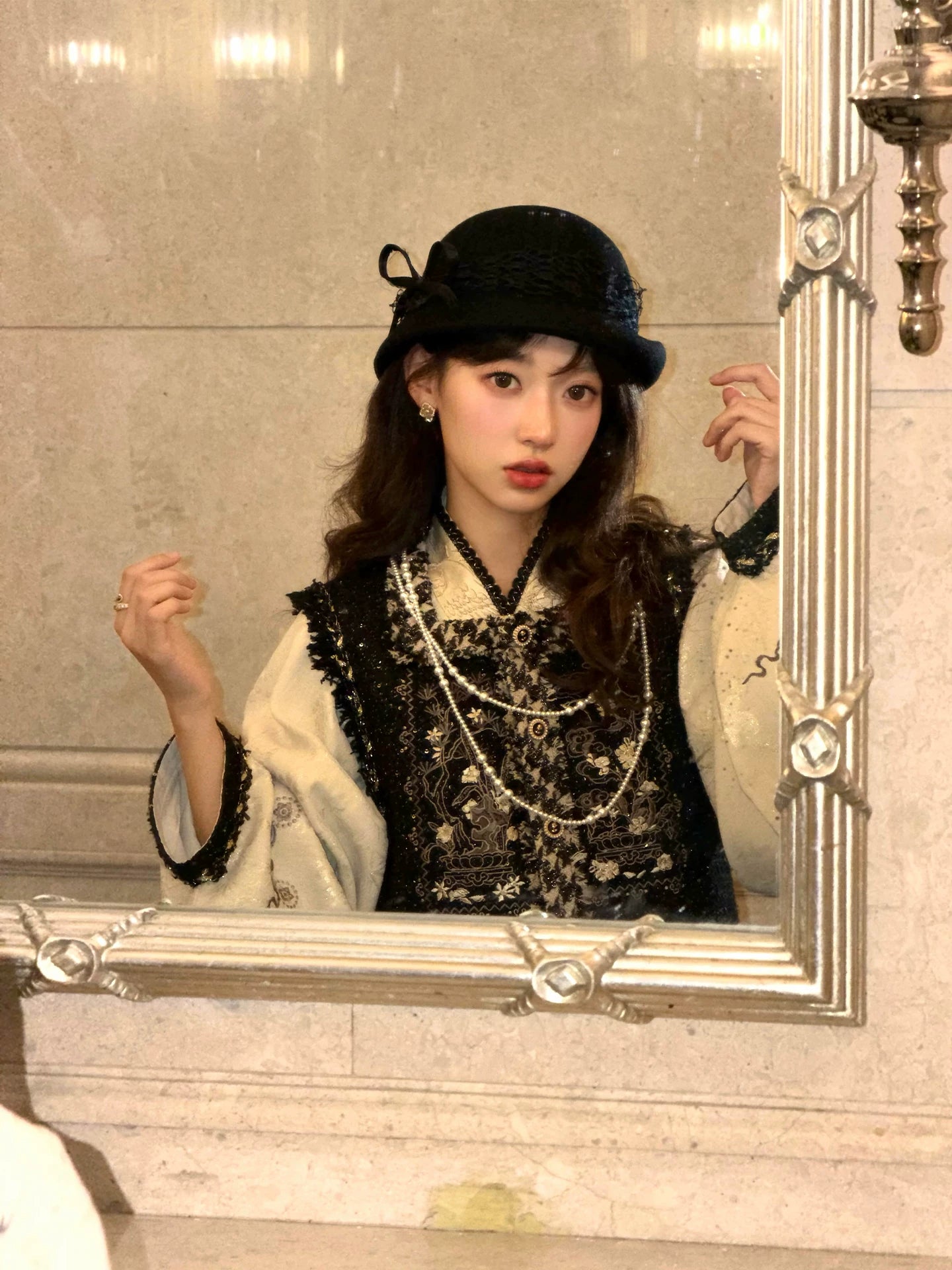 Jin Mo Song Yan : Golden Ink Pine Smoke