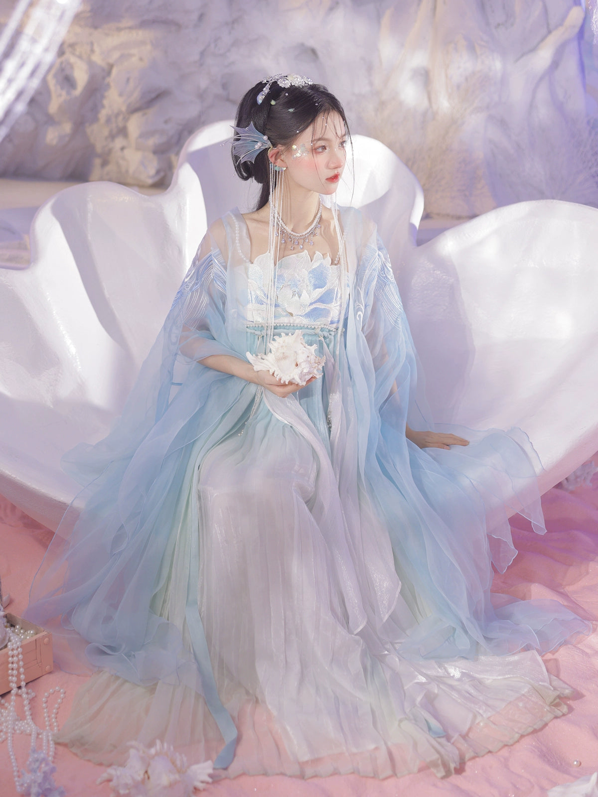 Timeless Fragrance Series Tidal Light Hanfu