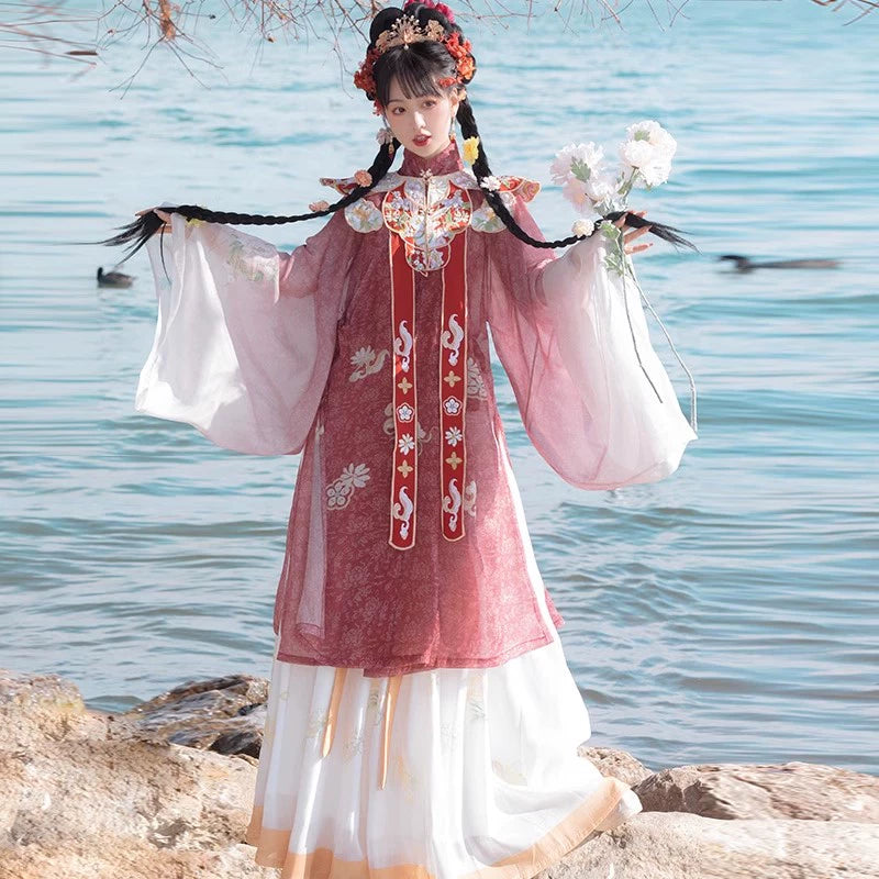 LOOKBOOK SERIES Ming Horse Face Skirt Red Green Hanfu