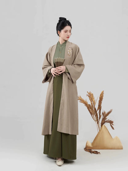 Weaving Modern Hanfu Wheat Ears