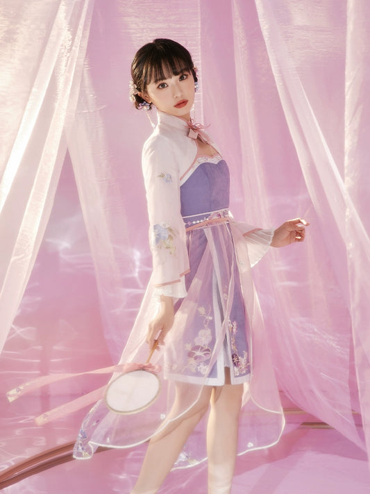 Wang Zhaojun Zhi Yue : Weaves the Moon