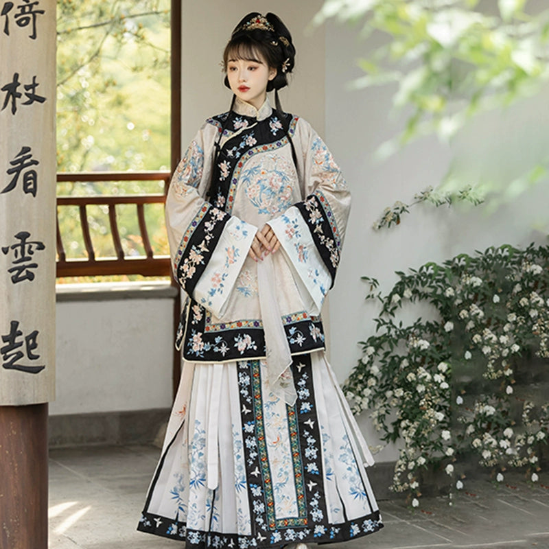 Lookbook Series Qing Han Women Embroidered Horse-Faced Skirt