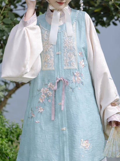 Lookbook Series Sunny Lake Snow Mountain