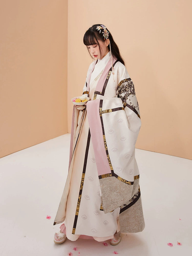Tang Bohu Taohua Jiuzhai : Peach Blossom Debt-Cape
