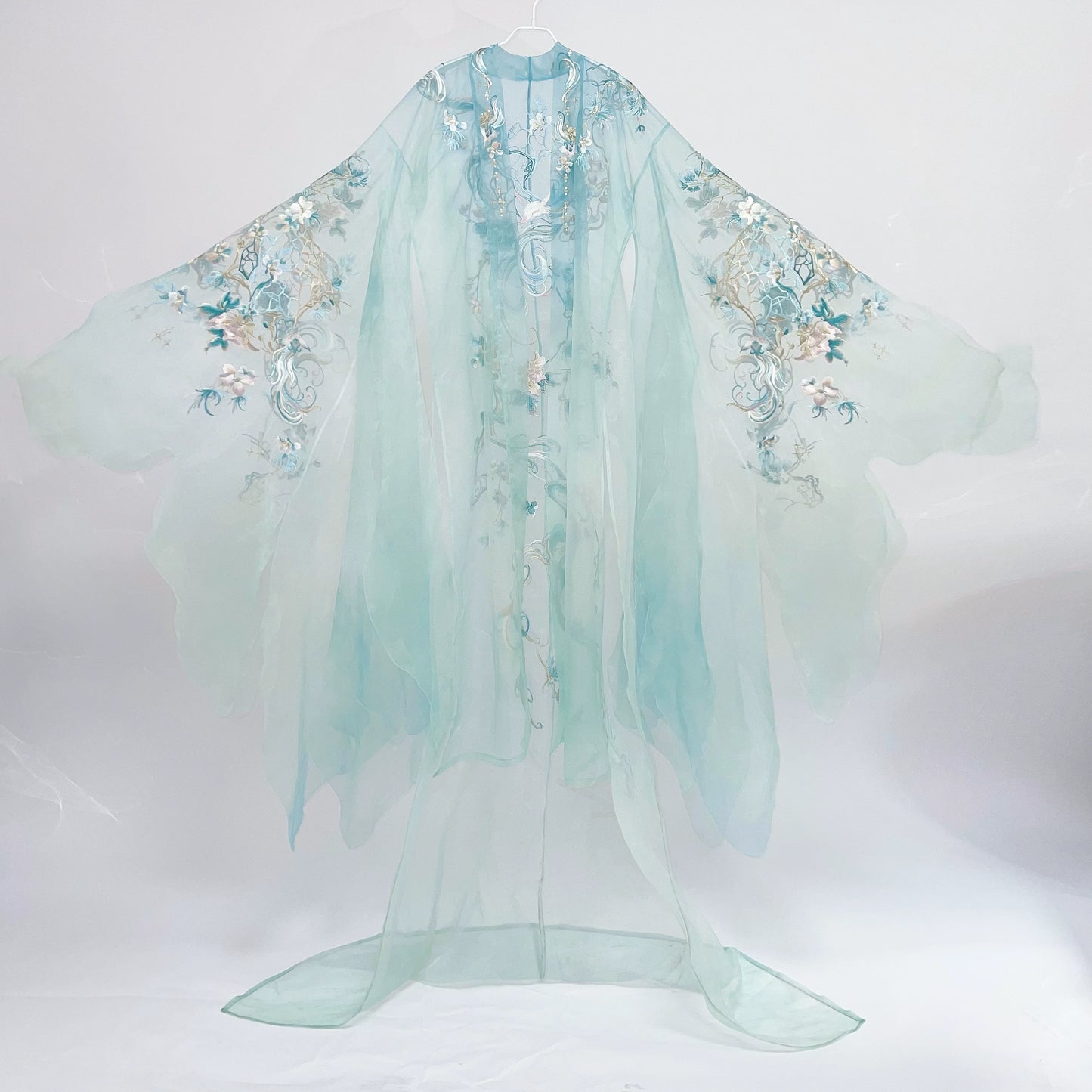 Haute Couture Series Woven Fabric Embroidered Hanfu Qing Huan Verdantfox Tang