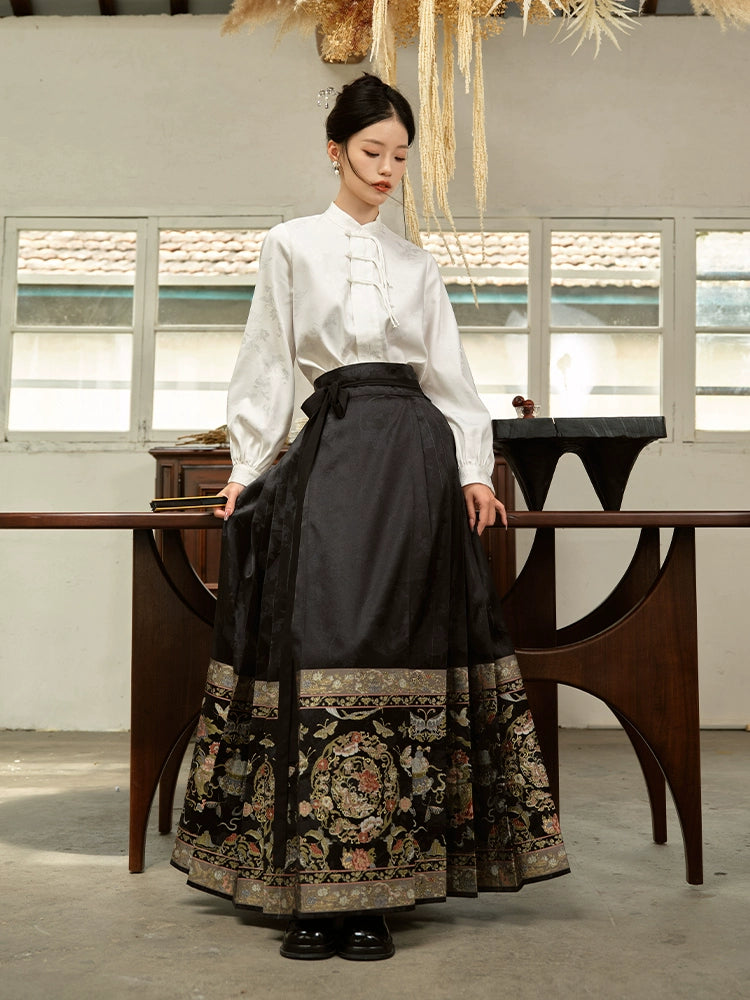 Mo Bai Sui Mu Qi Meng : Inkwhite Year's End Reverie