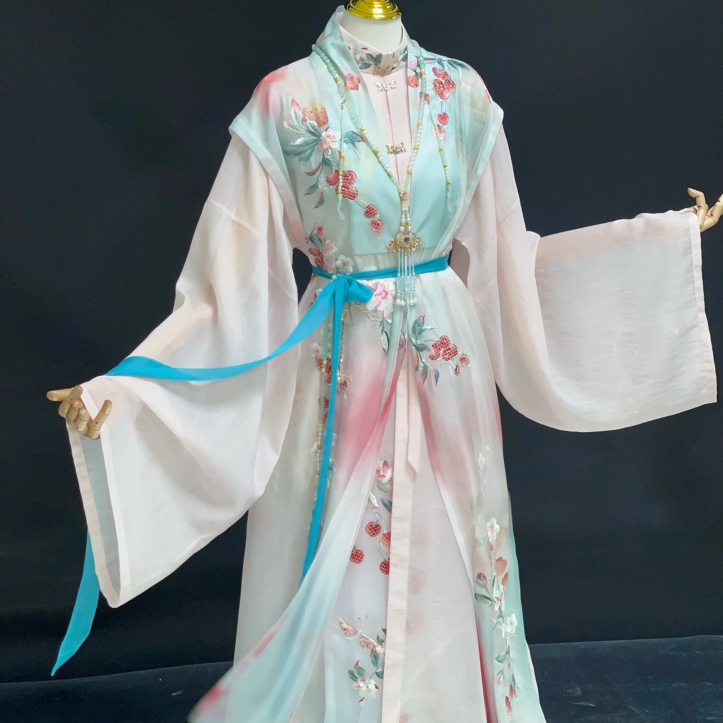 Haute Couture Series Woven Fabric Embroidered Hanfu Qing Huan Imperial Concubine's Smile Song Ming