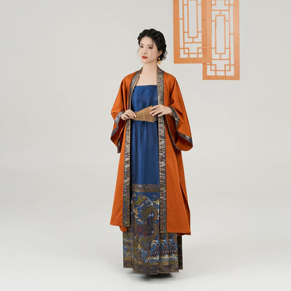 Weaving Modern Hanfu Fulin's Wish