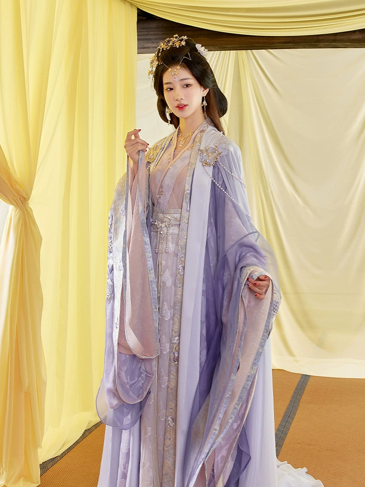 Wan Die Zhuyue : Lunar Lepidoptera