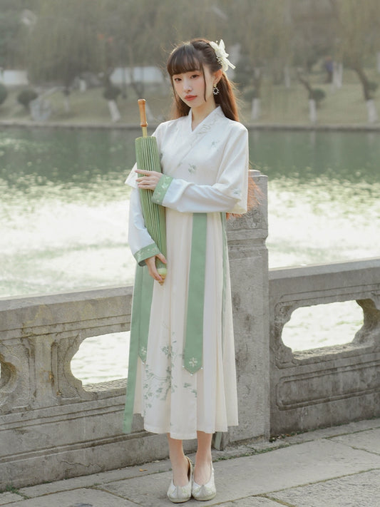 Song Yin : Pine Whisper
